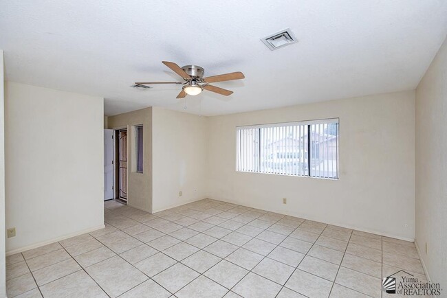 Photo - 1319 S Pagent Ave