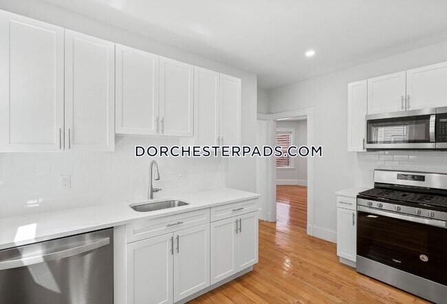 Photo - 68 Bakersfield St Unit 2