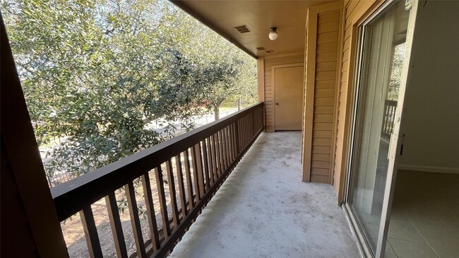 Photo - 10555 Turtlewood Ct Unit 201