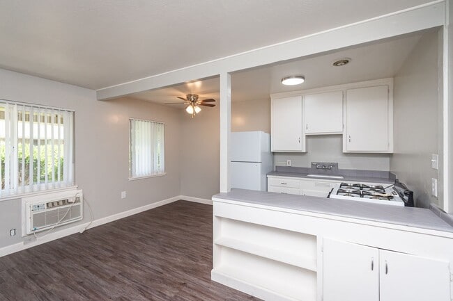 Photo - Castle Garden Apartments