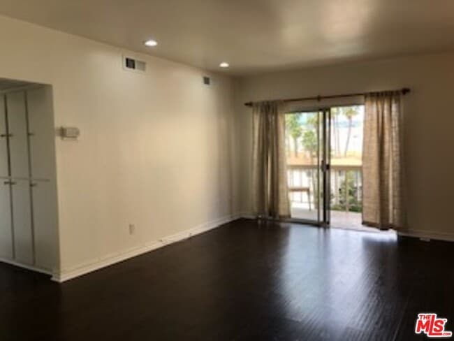 Photo - 622 S Barrington Ave Unidad 403