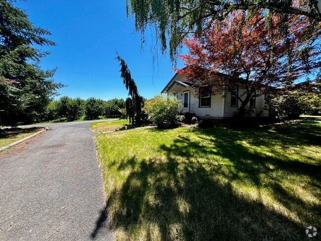 Building Photo - Non-Refundable & Security Deposit Total: $... Rental