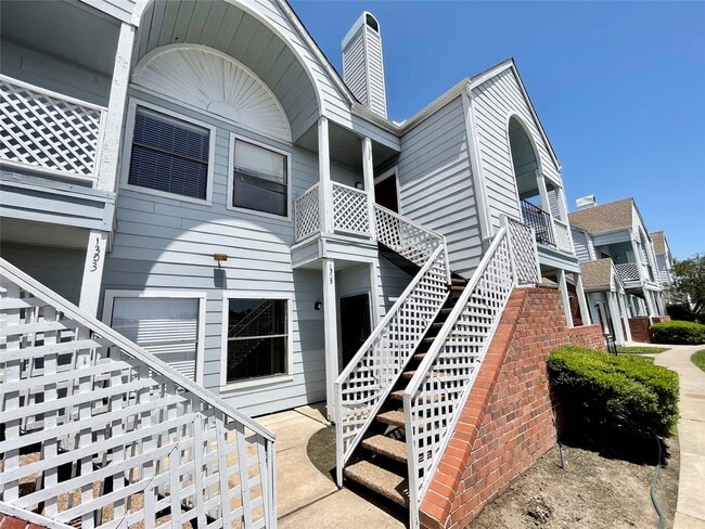 Photo - 14550 Fonmeadow Dr Unit 1305