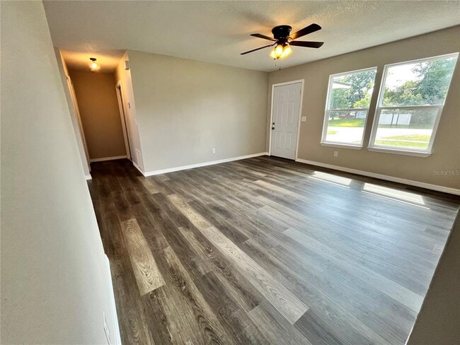 Photo - 1494 Courtland Blvd