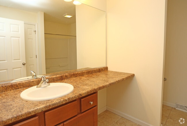The Ridgeview Townhomes & The Crossings
