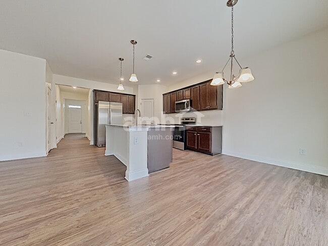 Photo - 5020 Franks Creek Way