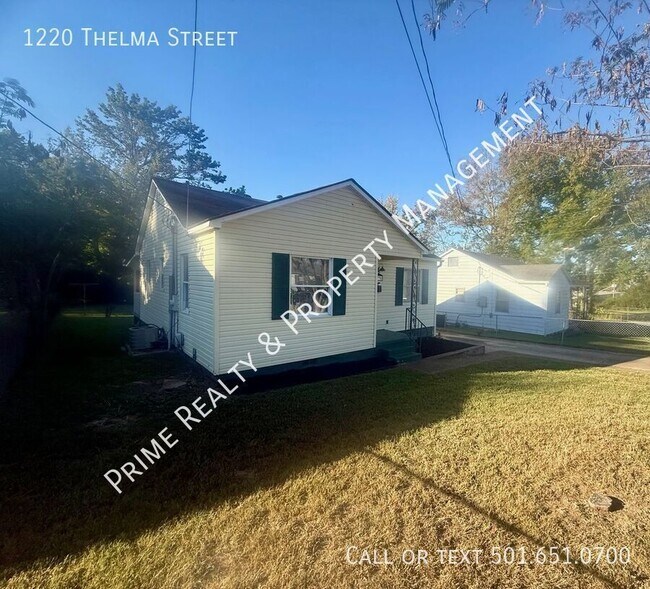 Photo - 1220 Thelma St