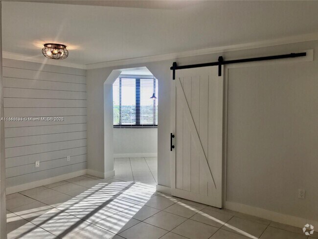 Building Photo - 8205 SW 152nd Ave Unit 3 Rental