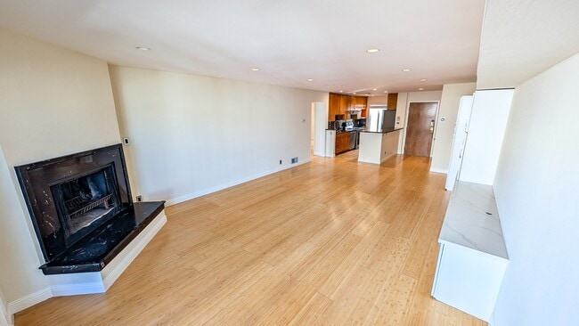 Photo - 3321 26th St