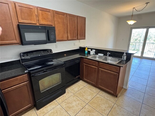 Photo - 10870 NW 88th Terrace Unidad 208
