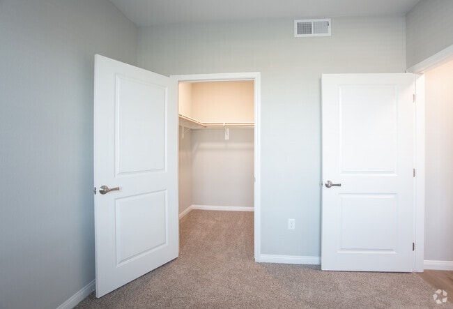 3BR, 2BA-1211 SF