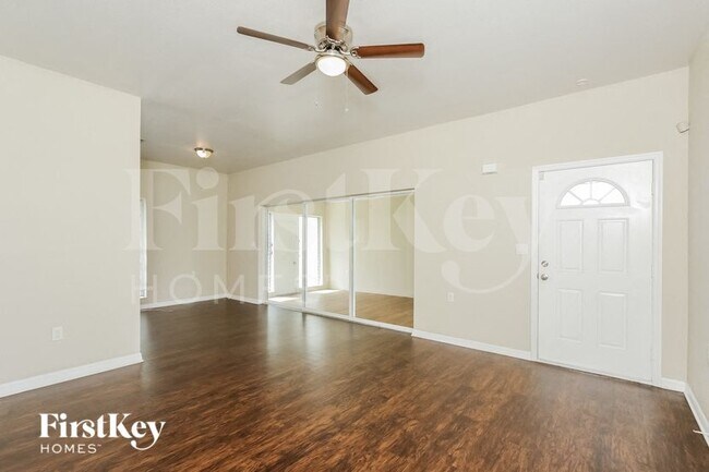 Photo - 22363 Catherine Ave