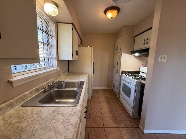 Photo - 3619 Kilkenny Dr