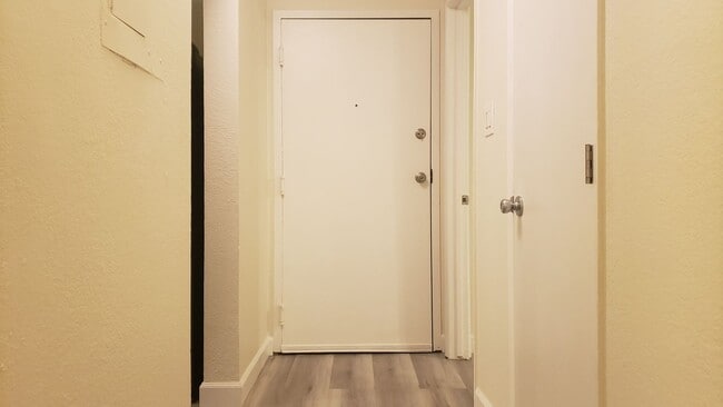 Photo - NICE 2 BED/1 BATH 963 SQ FT WILDCREEK COND... Unidad 233