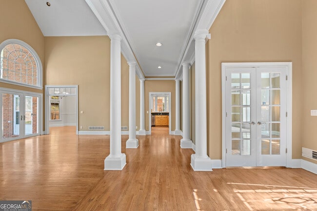 Photo - 235 Smokerise Trce