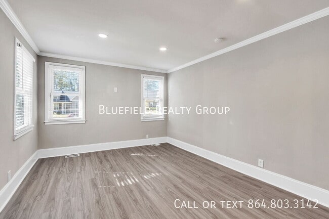 Photo - 25 Celand St