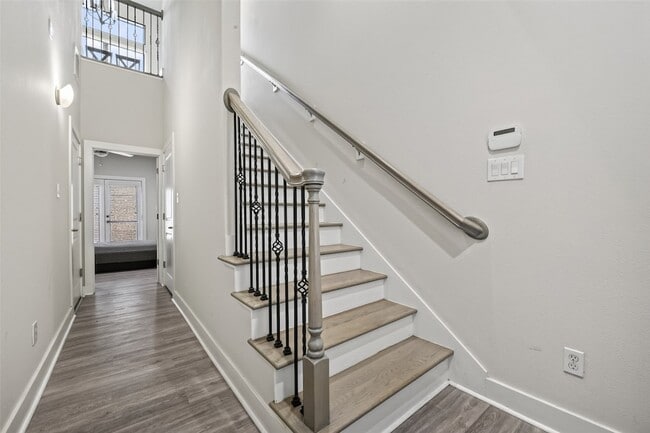 Photo - 4104 Marina St