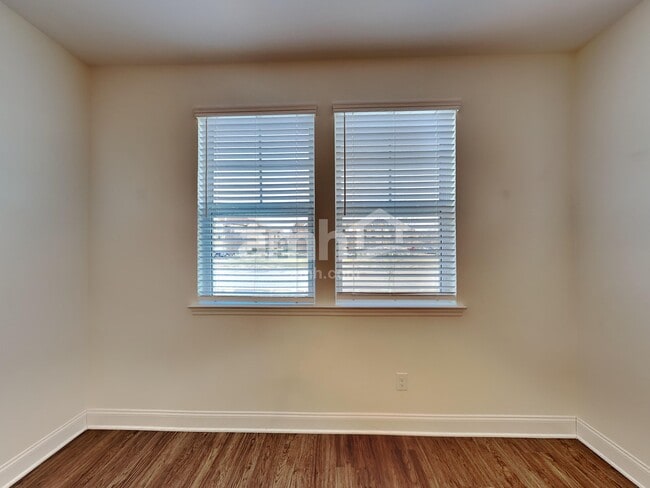 Photo - 5121 Jack Byrnes Dr