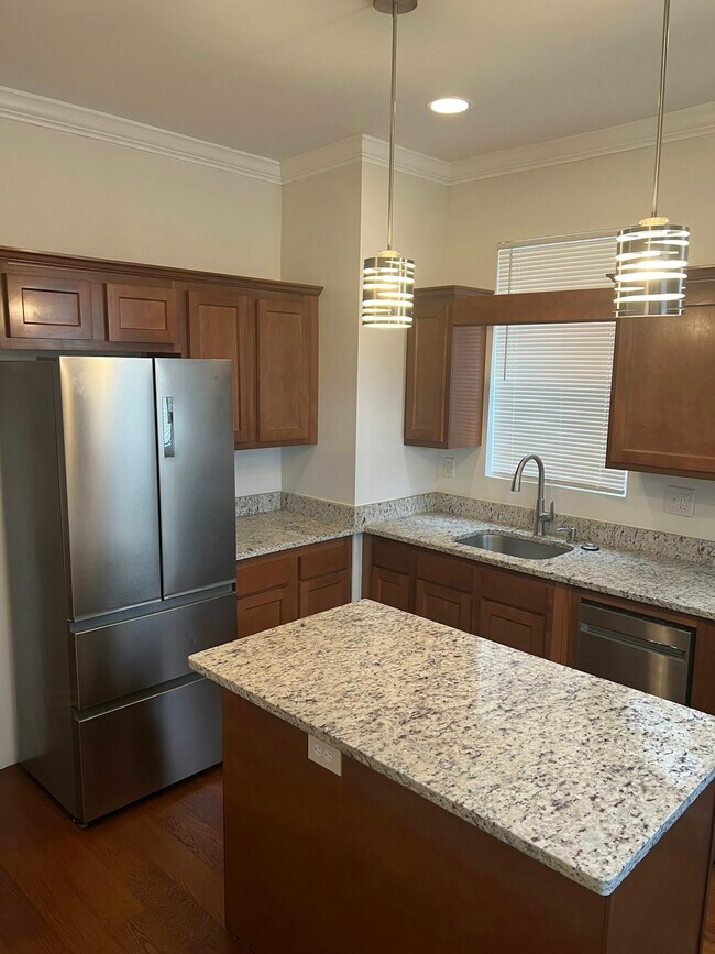 Photo - 2921 Riggs Ave