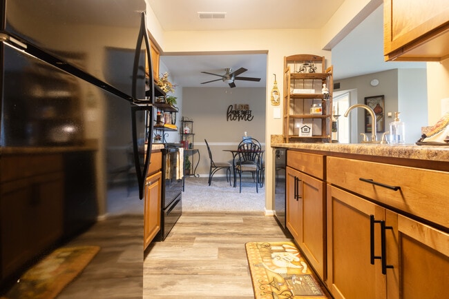 Photo - Lakes Of Greenbrier