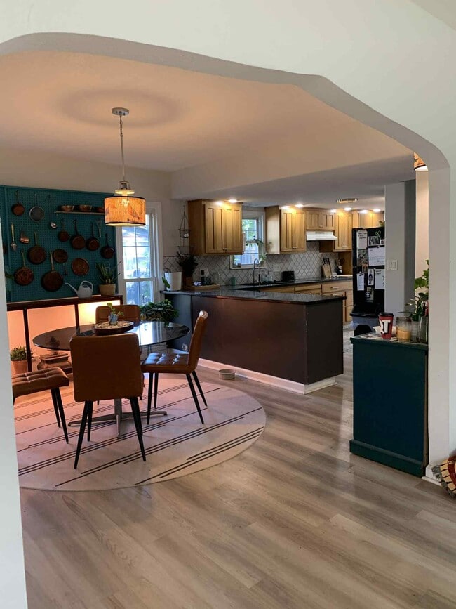 Photo - 520 S Osage St