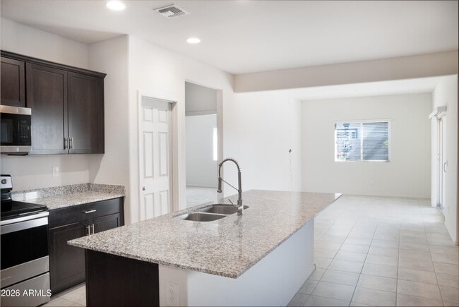 Photo - 43633 Yucca Ln