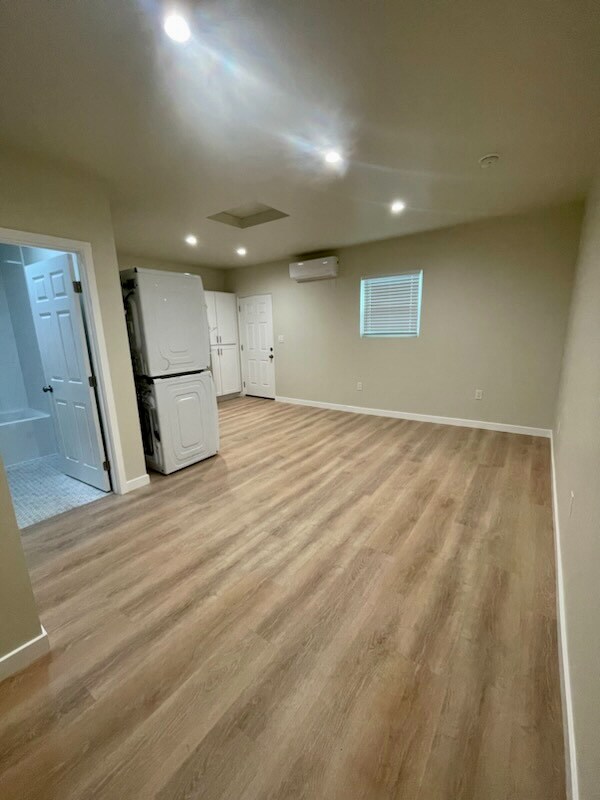 Photo - 3705 Arlington Ave Unit 3707 1/2 Arlington Ave