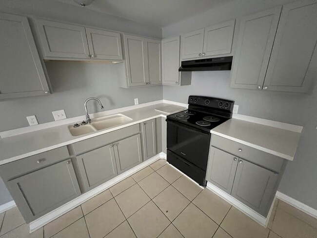 Photo - 5143 Baker Blvd Unit B