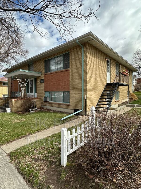 Photo - 23 11th St S Unit #01