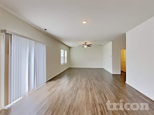 Photo - 165 Ogden Pond Pl