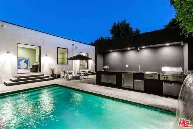 Building Photo - 903 N Crescent Heights Blvd Rental