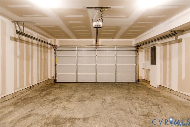 Building Photo - 2015 Wood Owl Wy Rental