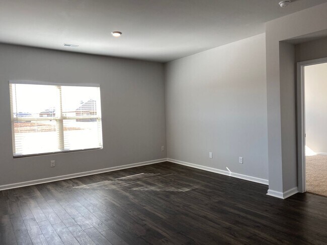 Photo - Four years old newer Four Bedroom in Meridianville