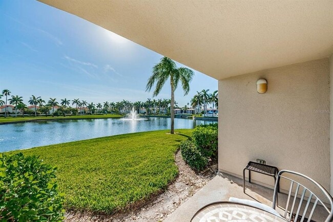 6050 Bahia Del Mar Cir N