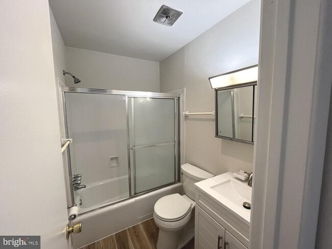 Photo - 211 Victor Pkwy Unit 211F