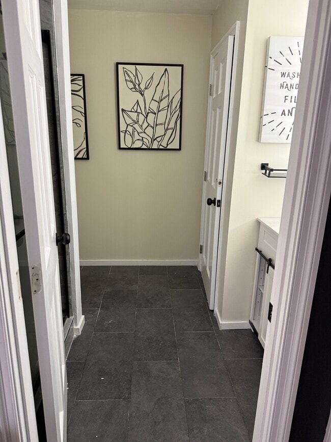 Photo - 4440 Renwood Dr