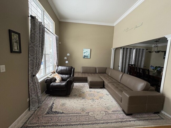 Photo - 1375 Burnett Dr