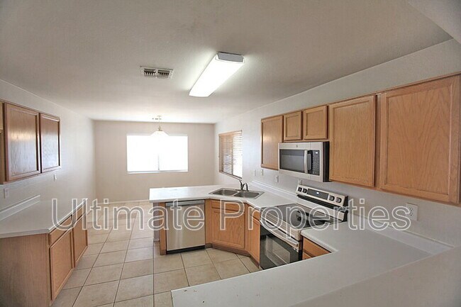 Photo - 8546 W Meadowbrook Ave
