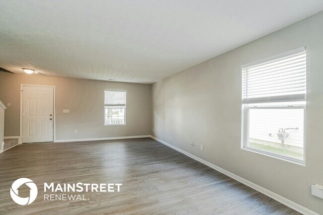 Photo - 8123 Royal Elm Dr