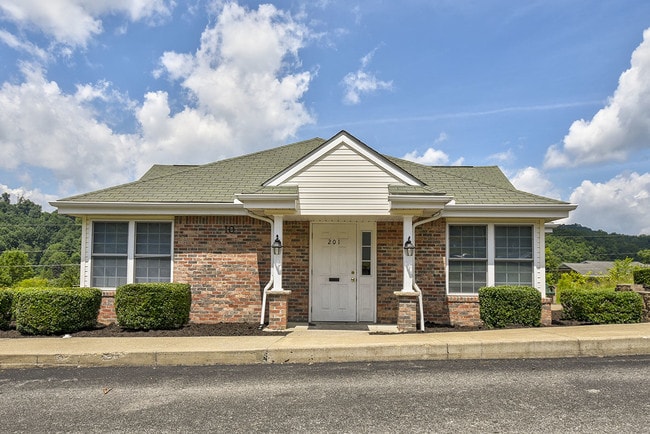 Photo - Oakmont Greene II