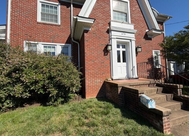 Photo - 675 Evergreen Ave