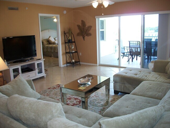 Photo - BEAUTIFULLY FURNISHED, 3 BEDROOM 2 BATH,  VACATION CONDO!