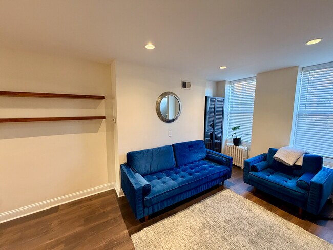 Photo - 747 S 10th St