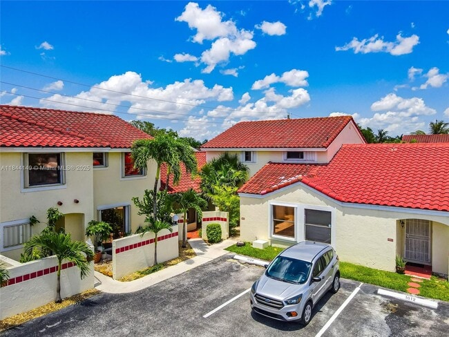 Building Photo - 1612 San Remo Cir Rental