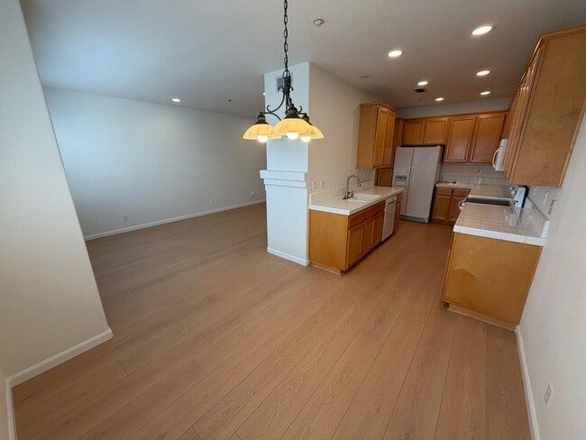 Photo - Dublin The Vineyards, 3 Bed 3 bath, Community Pool, Greenbelt, Close to 580 and BART