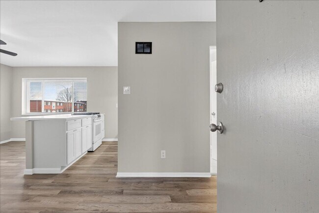 Photo - G-Unit Unit 3530-G