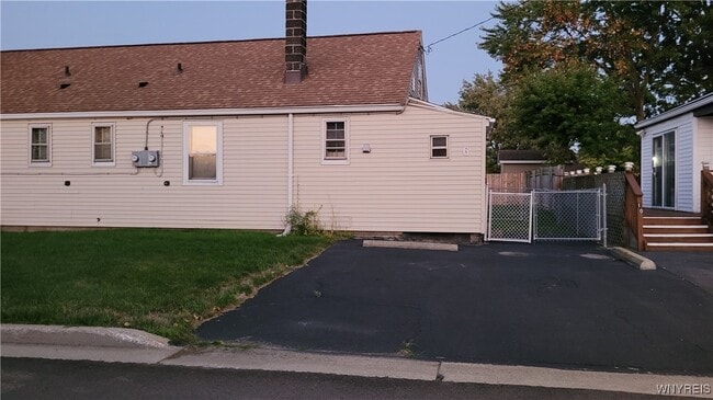 Building Photo - 6 Balzac Ct Rental