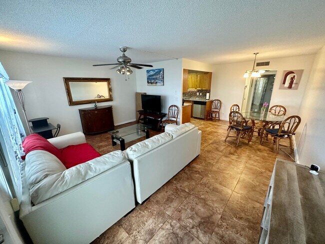 Photo - 4032 Swansea Crescent Condo Unit 4032
