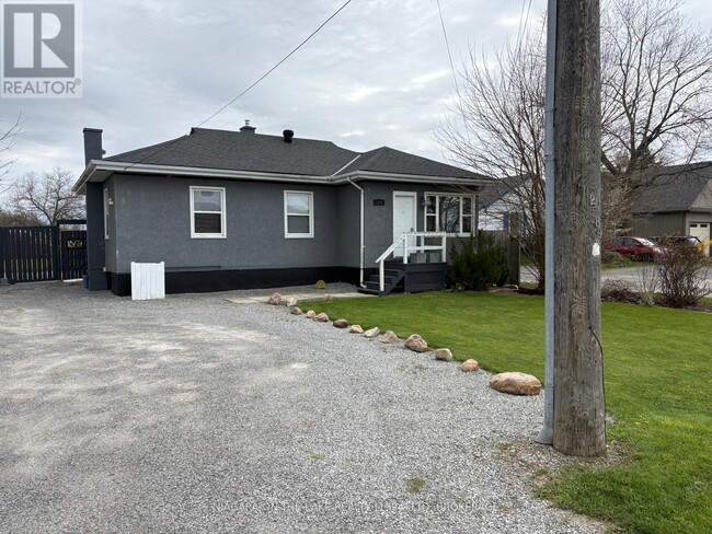 Photo - 1341 Niagara Stone Rd