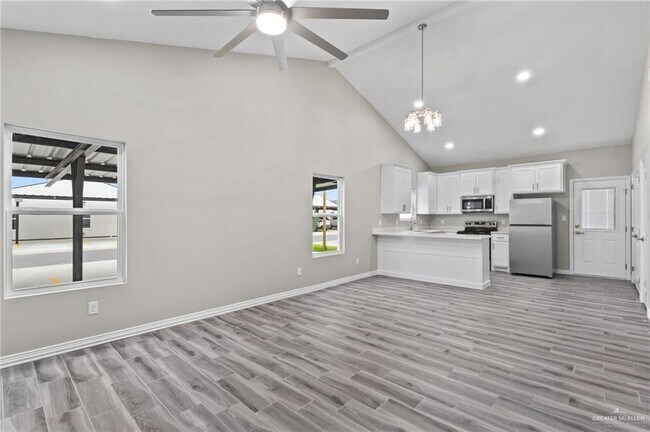 2605 Woodpecker Rd Unit 4